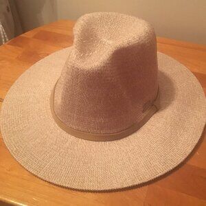 Tahari Sun Beach Hat NWT